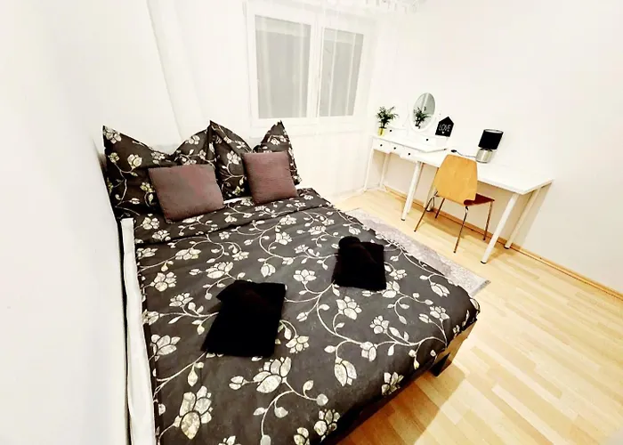 With Pool - Big Garden - Barbecue - Free Parking Vienna