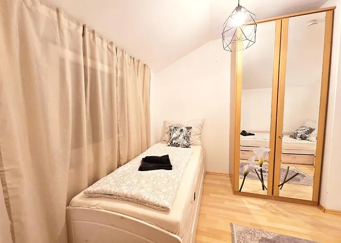 With Pool - Big Garden - Barbecue - Free Parking Villa