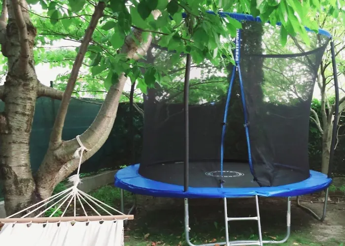 With Pool - Big Garden - Barbecue - Free Parking